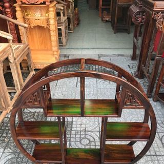 Kệ Đồng Tiền