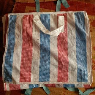 Túi bạt dứa đựng quần áo giá rẻ