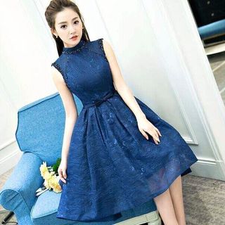 ĐẦM XÒE XANH KHOÉT LƯNG