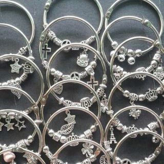 kiềng tay phiên mix nhiều charm