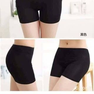 Quần đùi mặc trong váy thông hơi