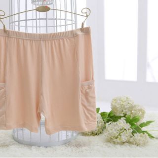 Quần Mặc Trong Váy Kèm Túi còn da
