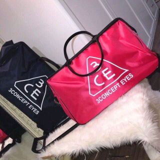 Túi Du Lịch Có Tay Kéo