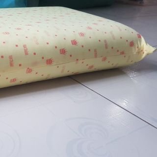 Gối cao su tự nhiên 50x70 Vạn Thành