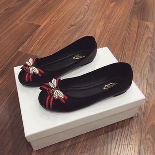 BỆT ONG NƠ ĐÁ D0020E