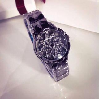 đồng hồ mặt xoay