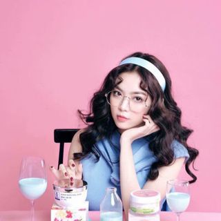 BODY MILK ENNY TẶNG TẨY TẾ BÀO CHẾT HẠT TẮM TRẮNG SOCOLA