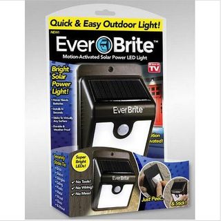 Đèn cảm biến năng lượng mặt trời Ever Brite