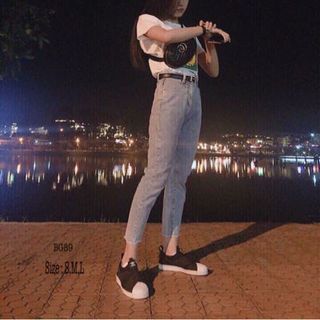 QUẦN BAGGY JEAN RÁCH