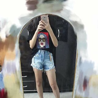 QUẦN SHORT NỮ XÉ GẤU