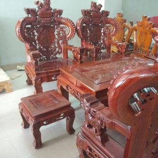 Bộ Bàn Ghế Nghê Đỉnh Tay Khuỳnh Gỗ Hương Vân