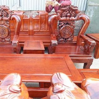 Bộ bàn ghế rồng trầu mặt nguyệt gỗ hương vân