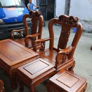 Bộ bàn ghế phòng khách kiểu hồng tàu gỗ hương vân