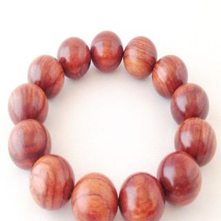 vòng tay gỗ sơn huyết