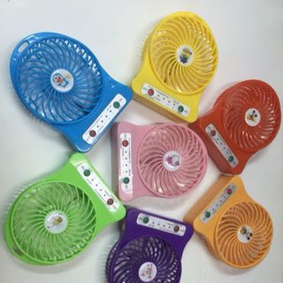 Quạt mini hình thú