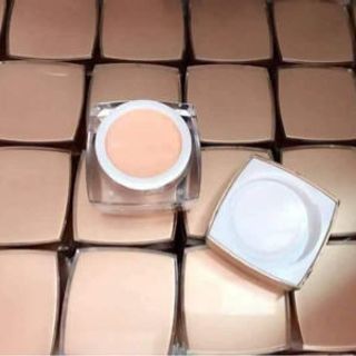 KEM ĐẶC TRỊ MỤN VICTORIA Ở DA LIỄU