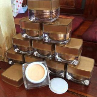 KEM ĐẶC TRỊ MỤN VICTORIA Ở DA LIỄU