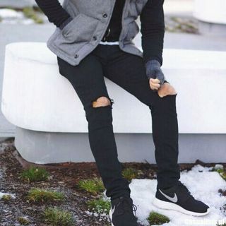 Quần Jeans Nam Đen Trơn - Rách Gối