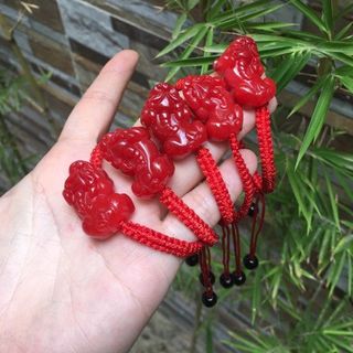 Vòng tay tỳ hưu mã não đỏ tết dây - MSP 333