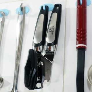 Dụng Cụ Khui Hộp Benchusch