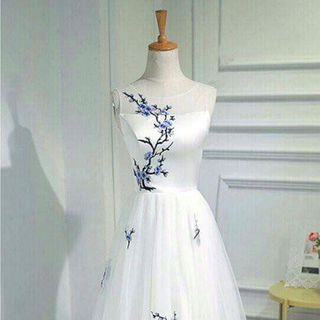 ĐẦM MAXI THÊU HOA ANH ĐÀO