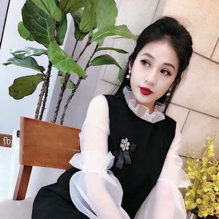 Đầm suông phối lưới logo hoa siêu hot