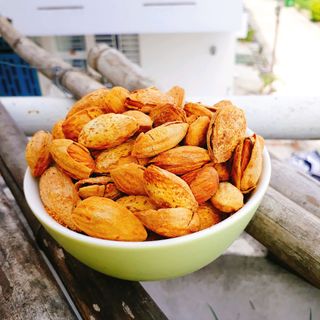 Hạnh nhân rang bơ