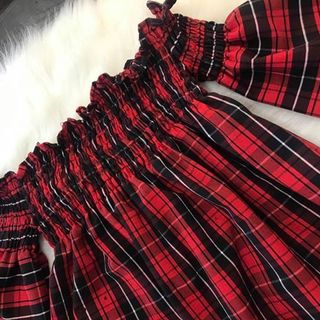 Áo sọc caro nhúng trễ vai tay cột siêu hot