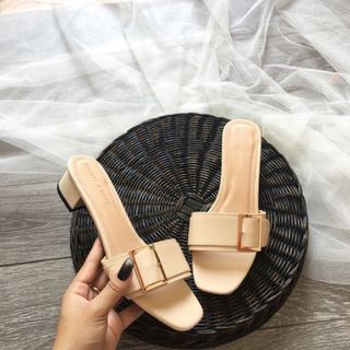 dép quai ngang got thấp