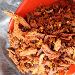Khô Bò Vụn giòn to nhỏ lộn xộn