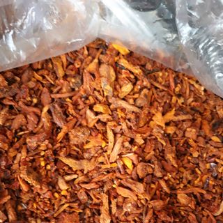 Khô Bò Vụn giòn to nhỏ lộn xộn