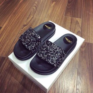 dep nữ kim tuyến