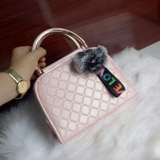 Túi xách giá sỉ chỉ từ 75k