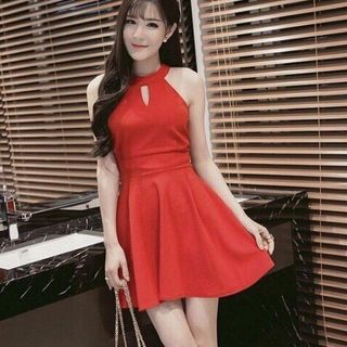 Đầm cổ yếm kim tuyến