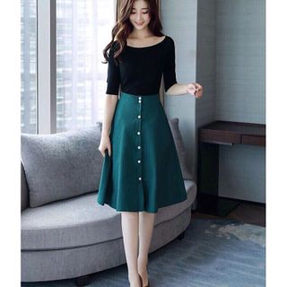 Chân váy phối nút Hana