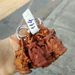 Móc khóa gỗ