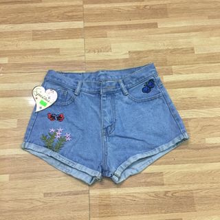 Quần sort thêu 65k