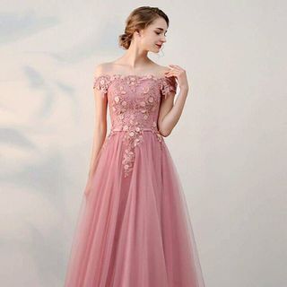 ĐẦM MAXI TRỄ VAI ĐÍNH HOA 3D