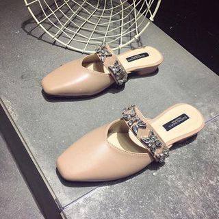 giày mũi tròn hở gót