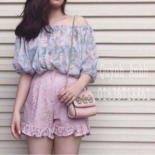 ÁO TRỄ VAI HOA