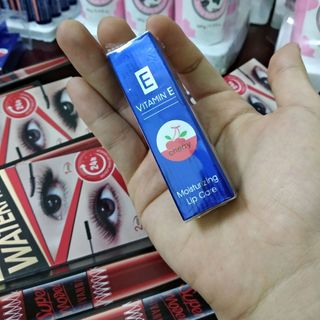 Son dưỡng vitamin E Thái Lan