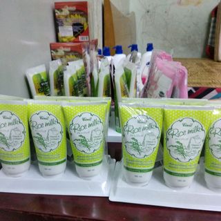 Sữa rửa mặt mầm gạo 180ml