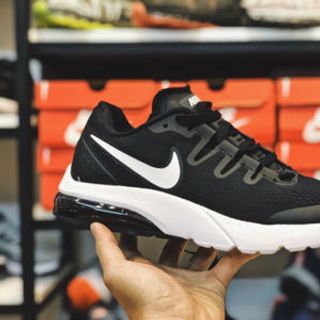 giày thể thao 2018