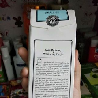 Tắm tẩy da chết Milky Plus trắng da
