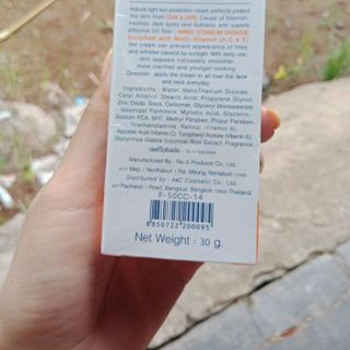 kem chống nắng UV Thái lan