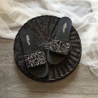 dép xẹp bản ngang kim tuyên
