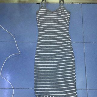 đầm dệt kim hai dây