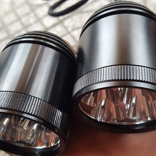 Đèn pha LED trợ sáng cho xe máy LED L4 thường Đen