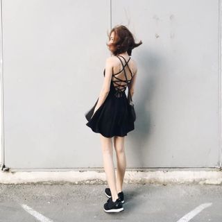 Đầm đan lưng