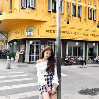 SET ÁO LỆCH
